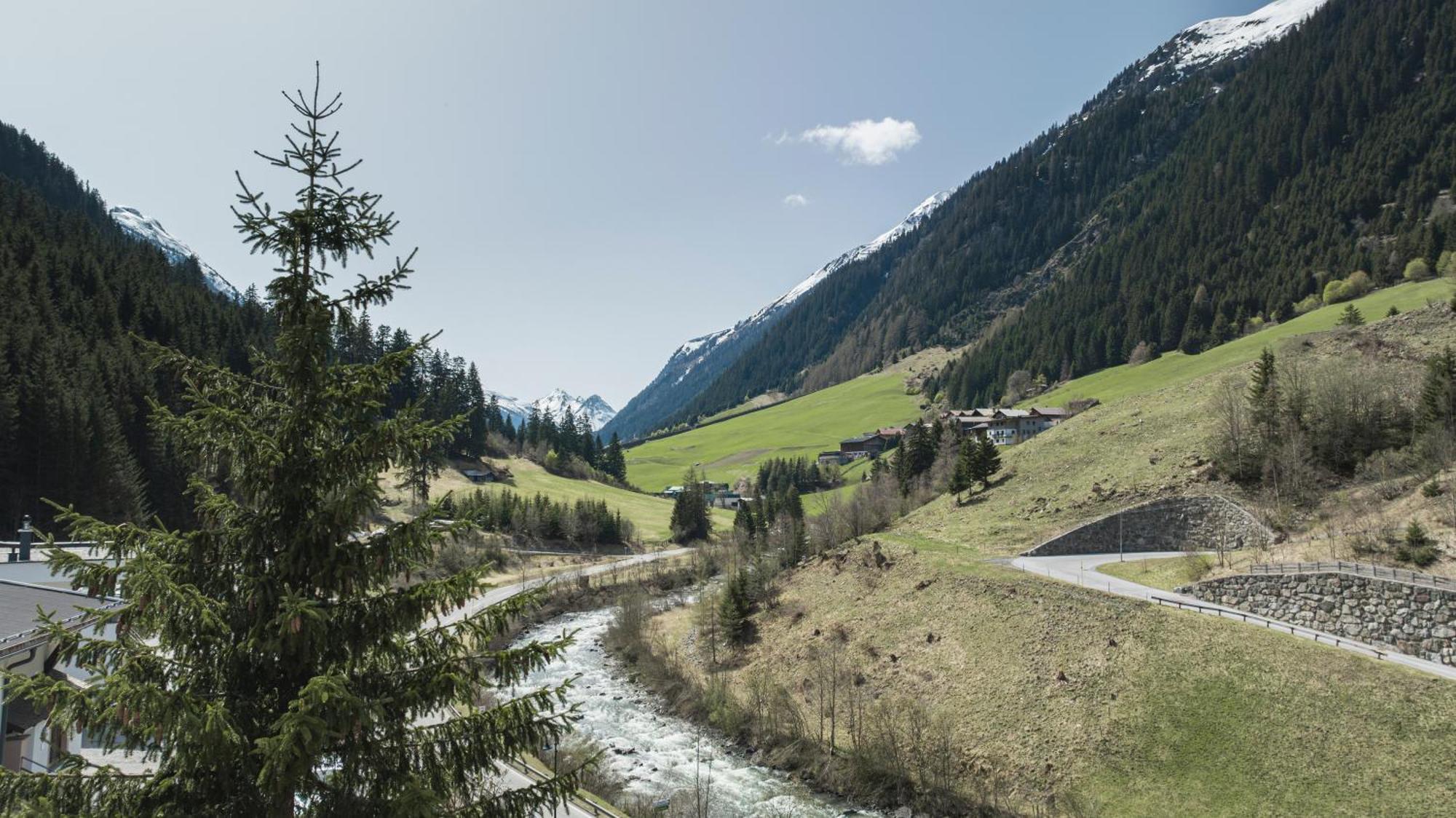 Birkheim Hotell Ischgl Rum bild