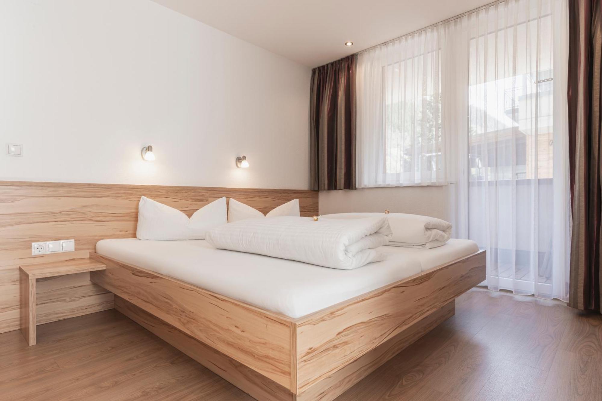 Birkheim Hotell Ischgl Rum bild