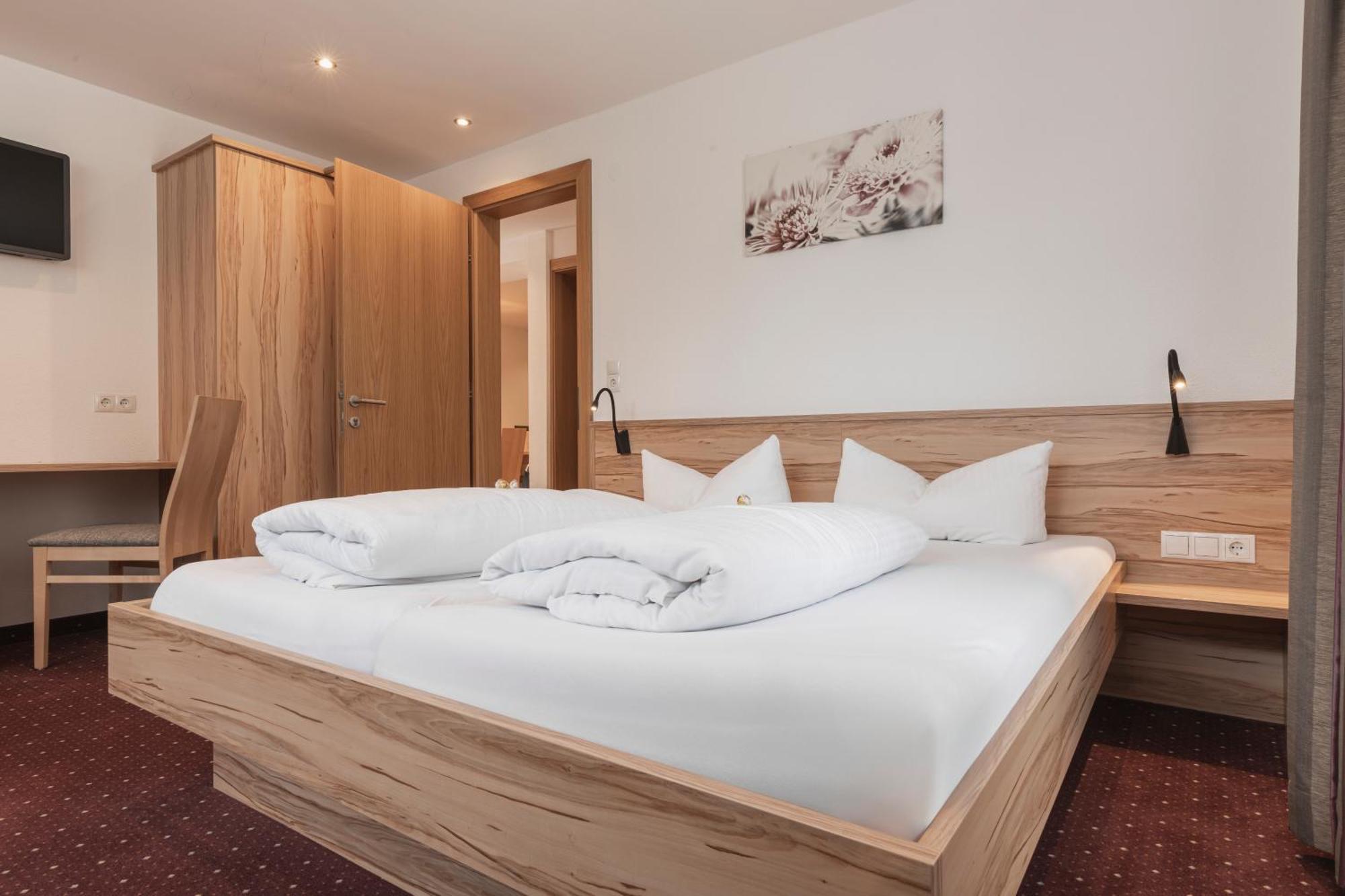 Birkheim Hotell Ischgl Rum bild