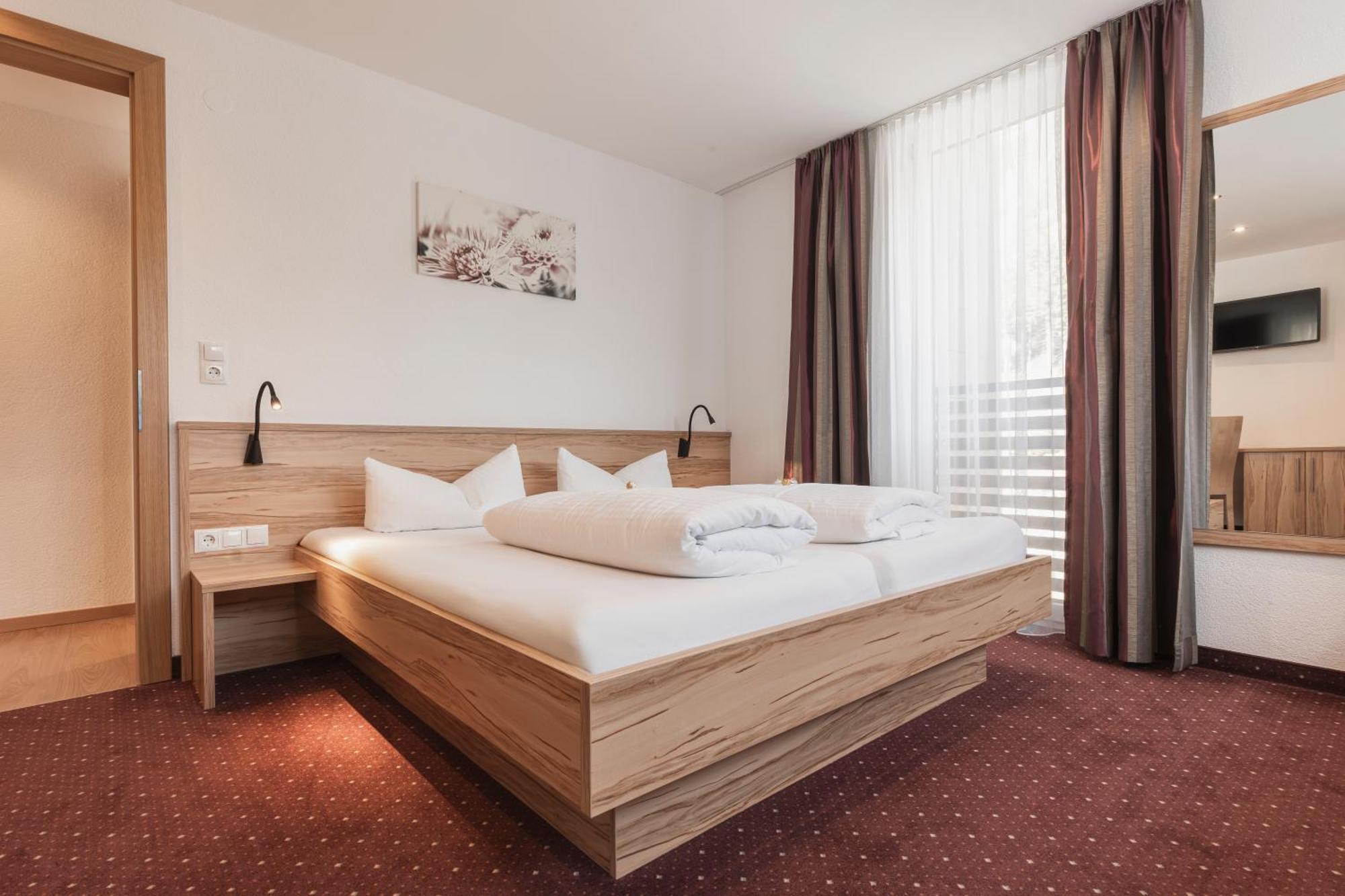 Birkheim Hotell Ischgl Rum bild