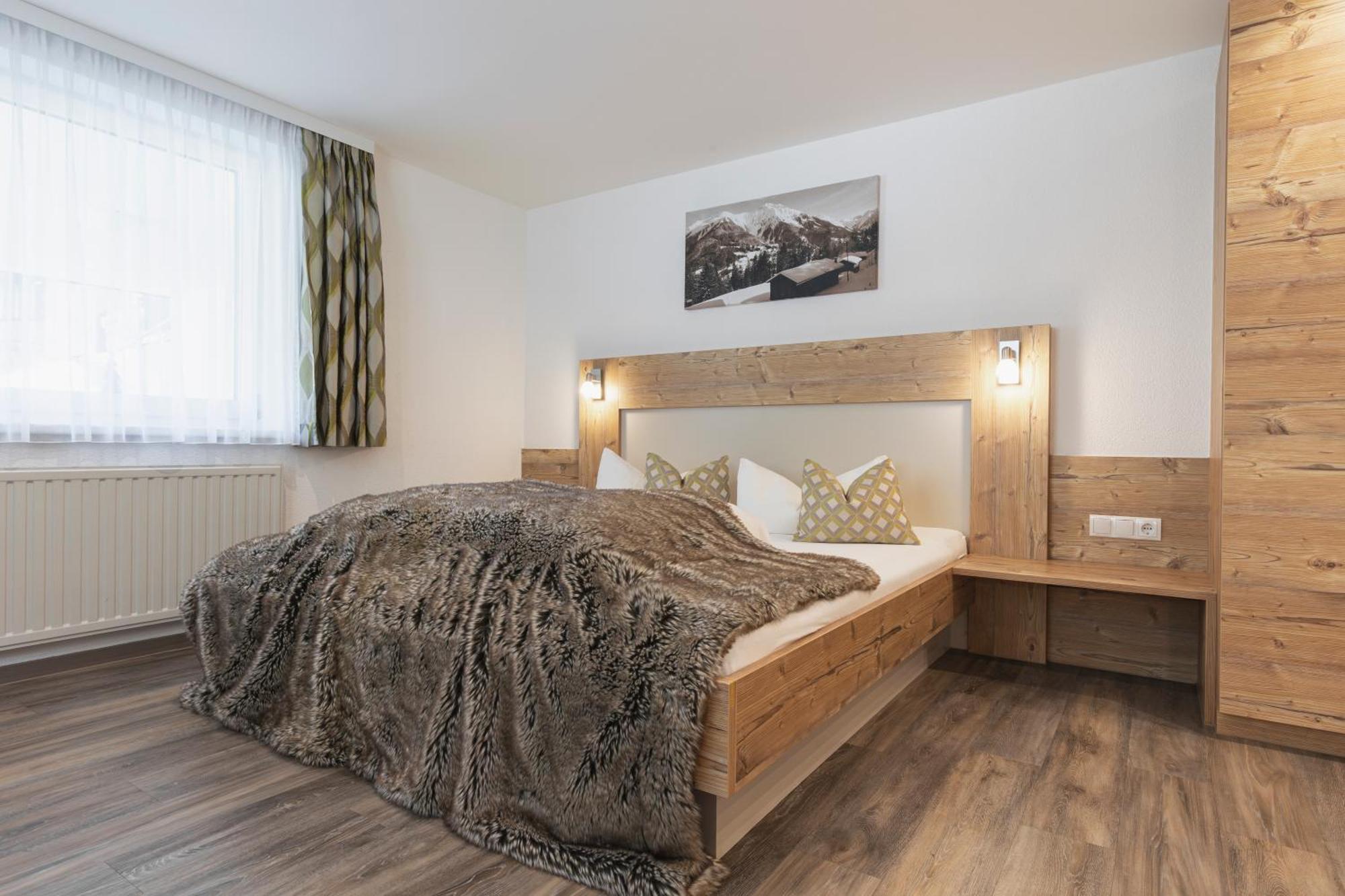 Birkheim Hotell Ischgl Exteriör bild