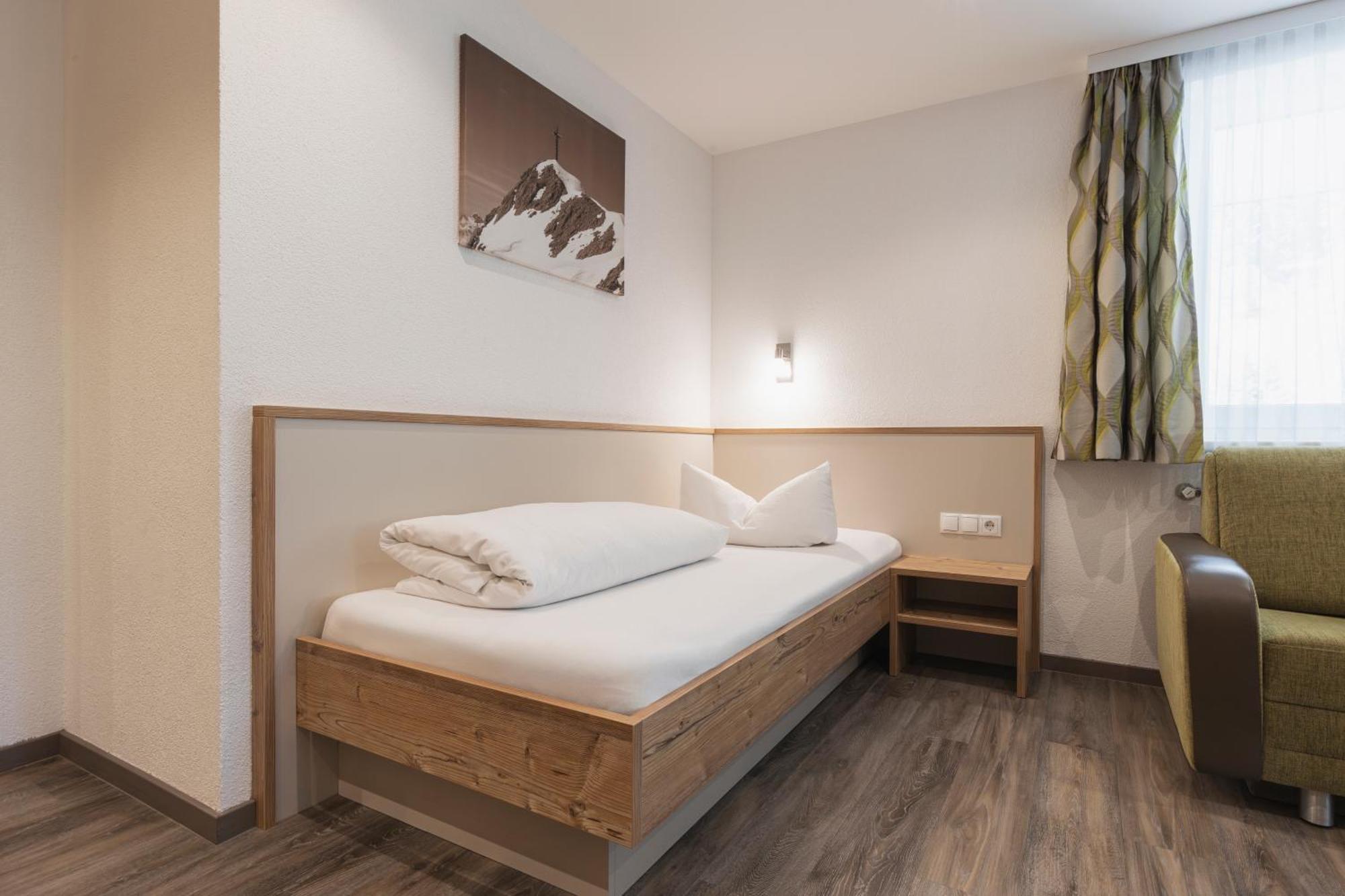Birkheim Hotell Ischgl Rum bild