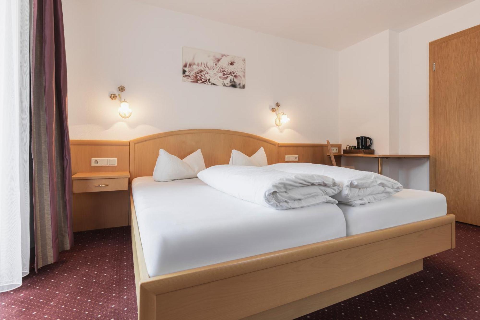Birkheim Hotell Ischgl Rum bild
